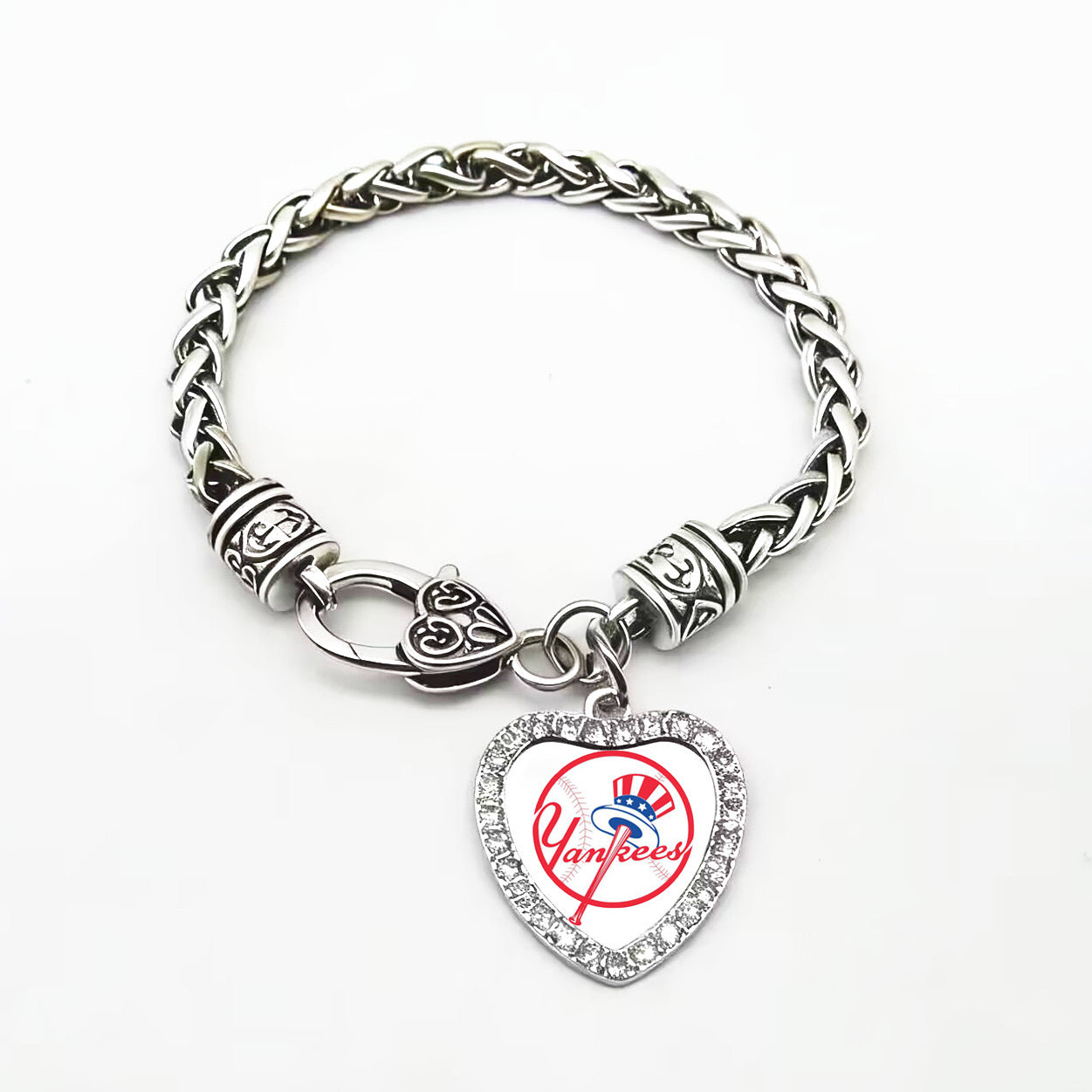 MLB Diamond-studded heart-shaped twisted thick bracelet, heart-shaped lobster clasp baseball team